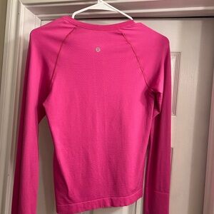 Lululemon swiftly tech Sonic Pink Long Sleeve size 4